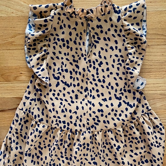 Entro Leopard Print Tunic with Flutter Sleeves - Picture 3 of 6